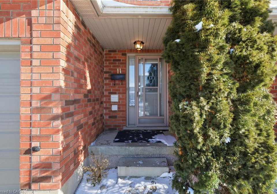 174-highbury-drive-stoney-creek-ontario-40800168