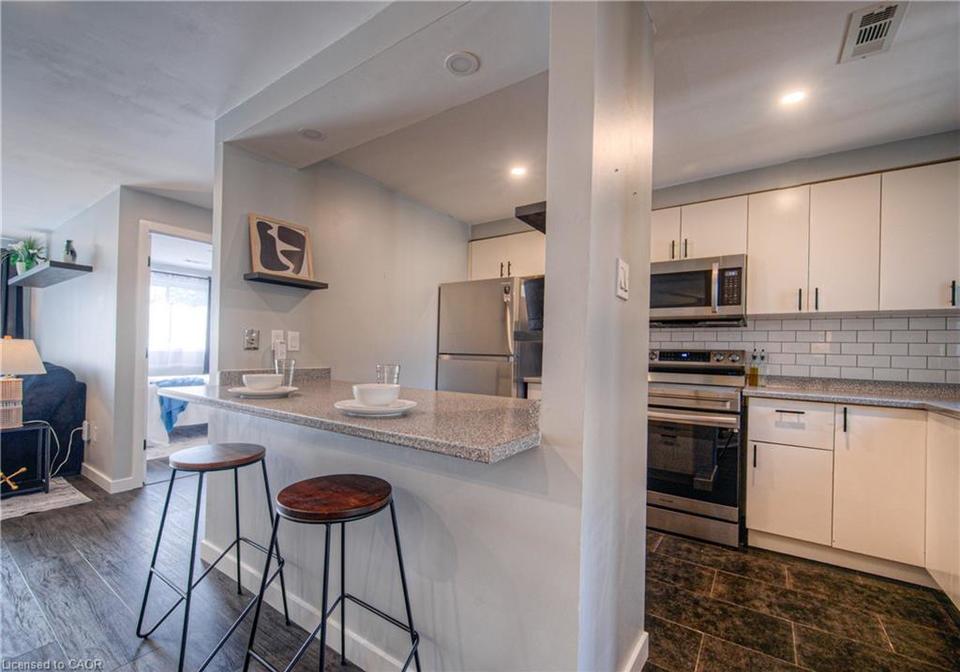 65-glamis-road-cambridge-ontario-40800190