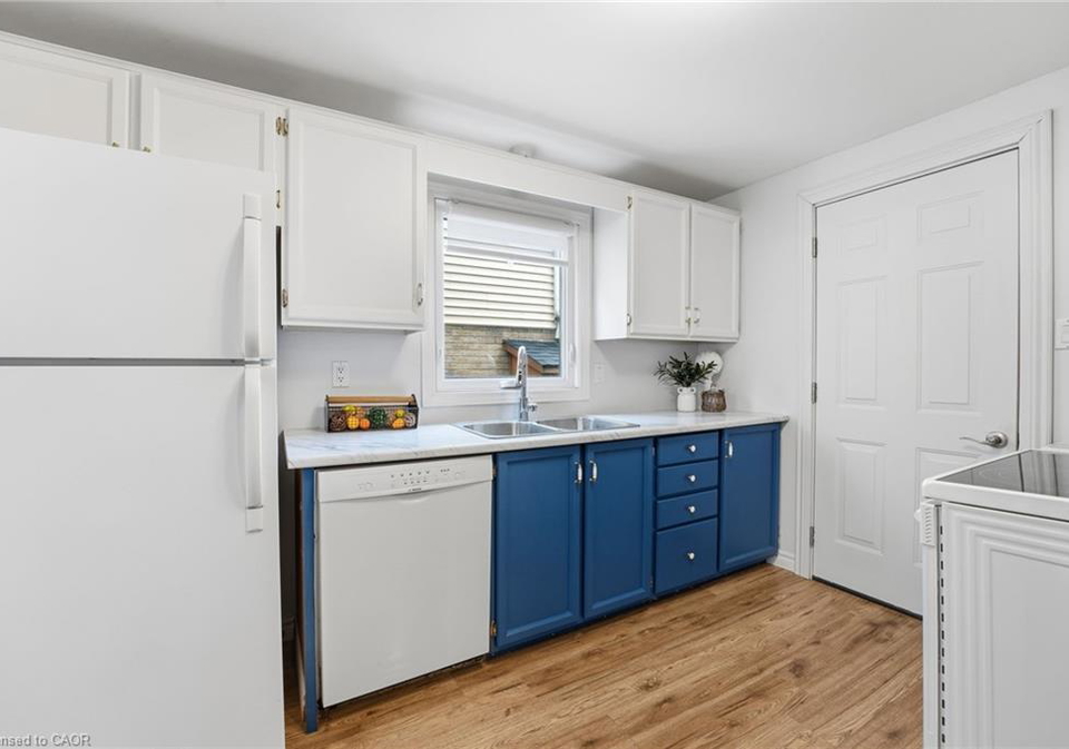 510b-rosemeadow-crescent-waterloo-ontario-40800233