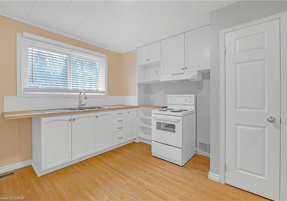 56-duff-court-hamilton-ontario-40800250