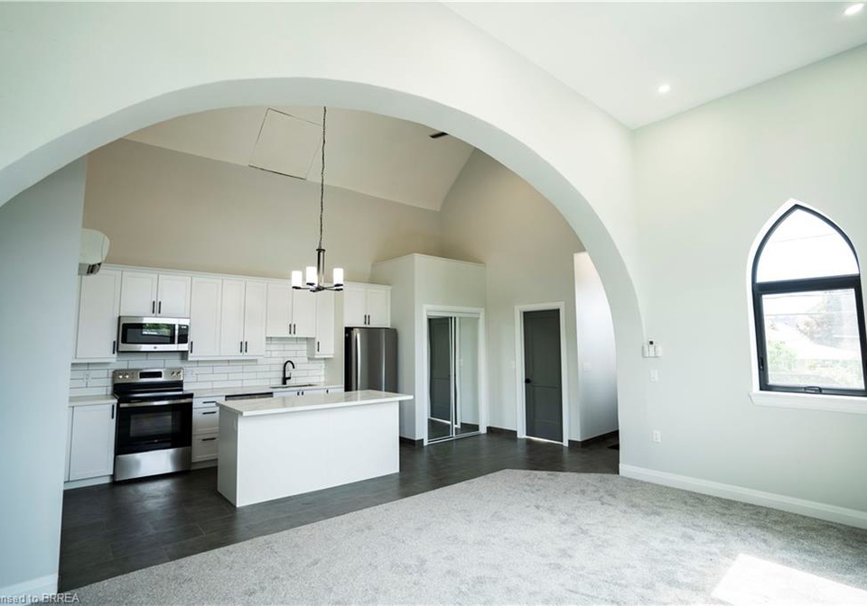 130-elgin-street-brantford-ontario-40800255