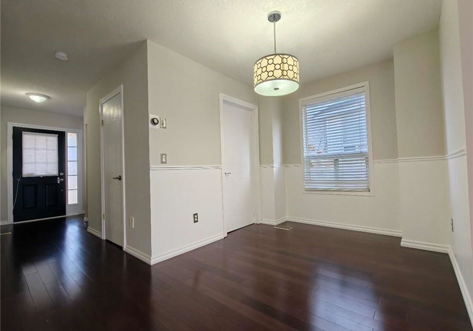 563-dansbury-drive-waterloo-ontario-40800260