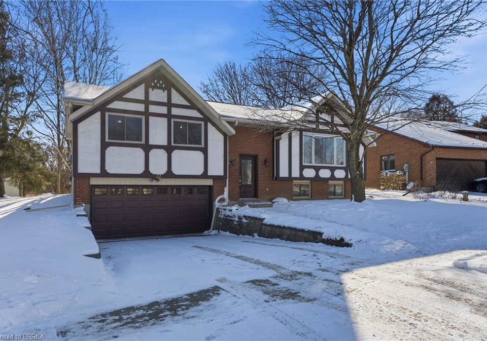 37-victor-boulevard-st-george-ontario-40800273