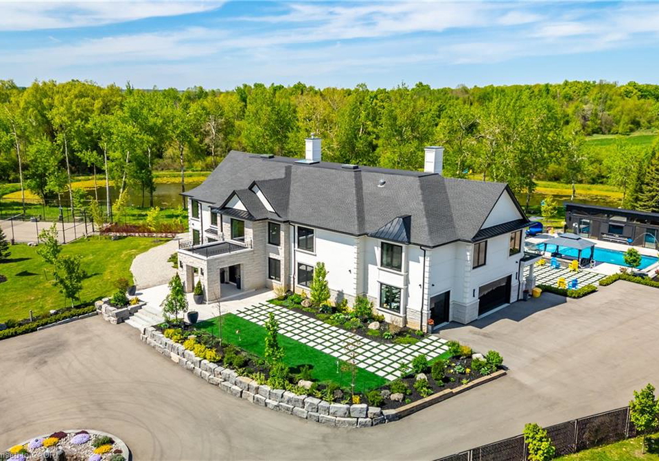 13311-sixth-line-nassagaweya-milton-ontario-40800397