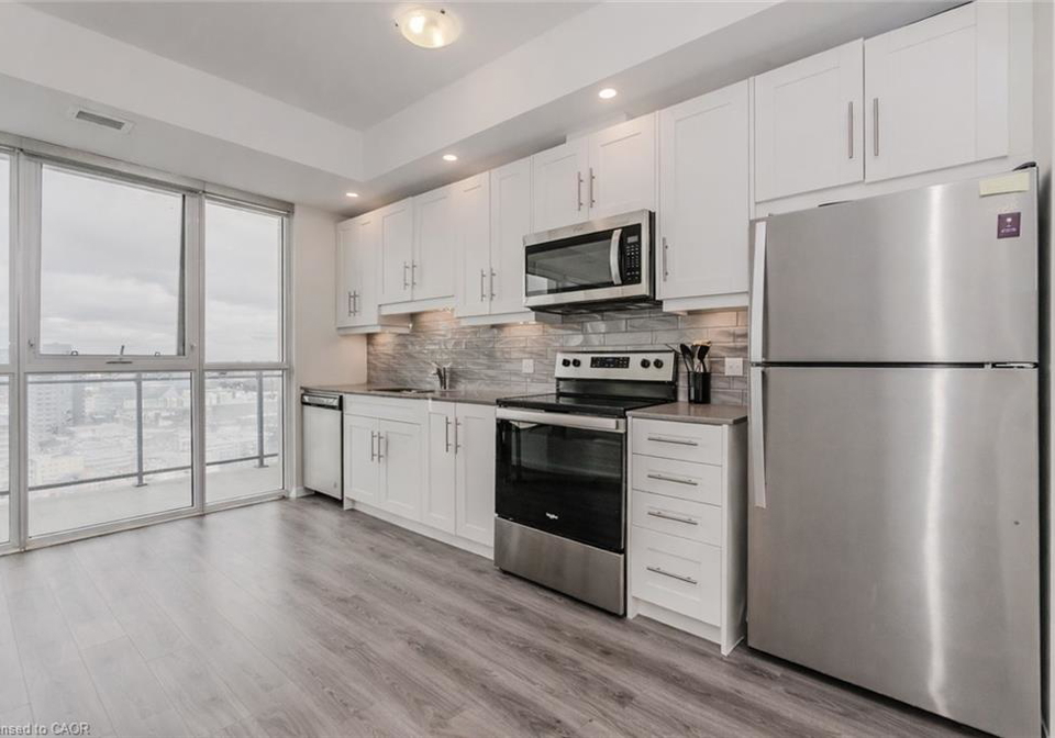 60-charles-street-kitchener-ontario-40800405