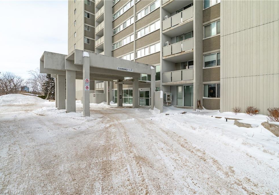 375-king-street-n-waterloo-ontario-40800472