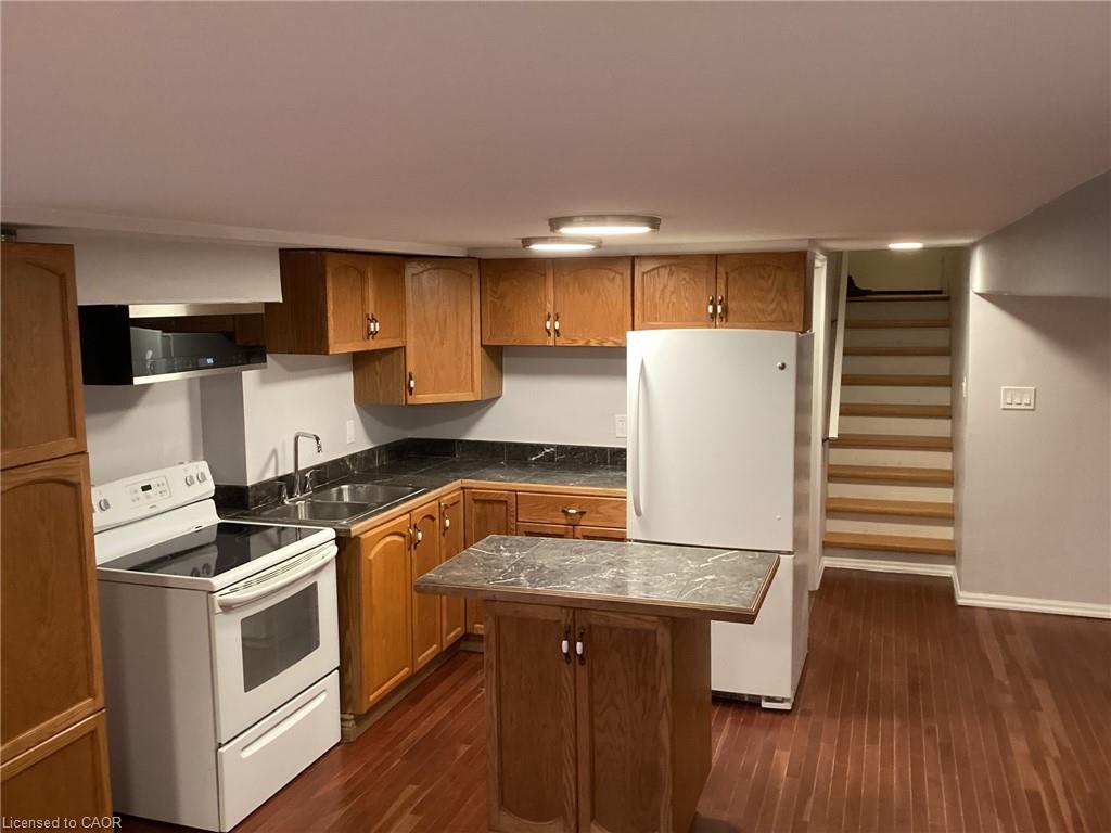 142-vanier-drive-kitchener-ontario-40800498