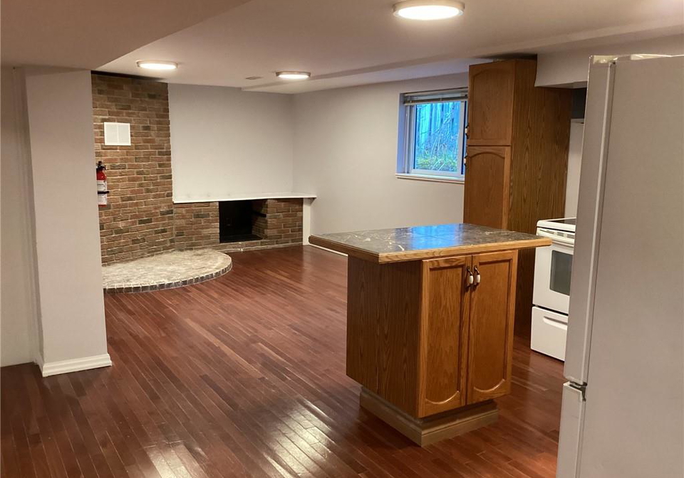 142-vanier-drive-kitchener-ontario-40800498