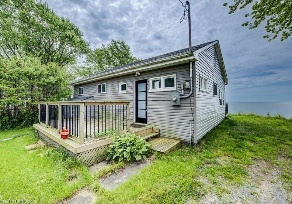 41-derner-line-dunnville-ontario-40800617