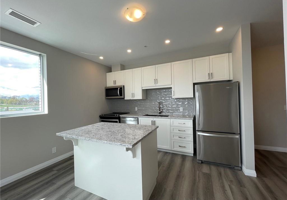 104-garment-street-kitchener-ontario-40800696