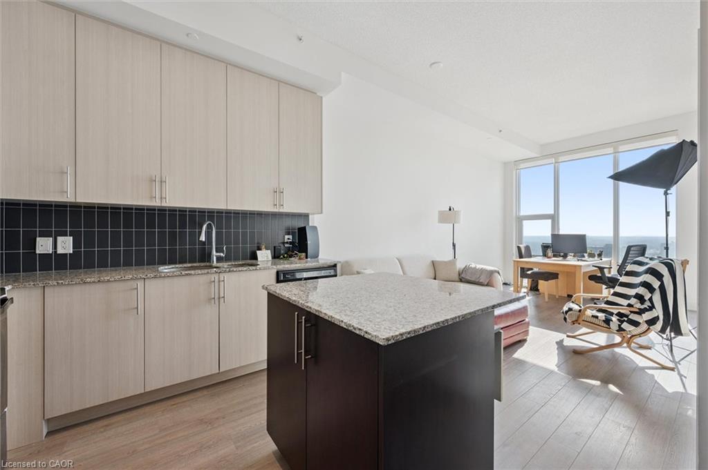 85-duke-street-kitchener-ontario-40800724