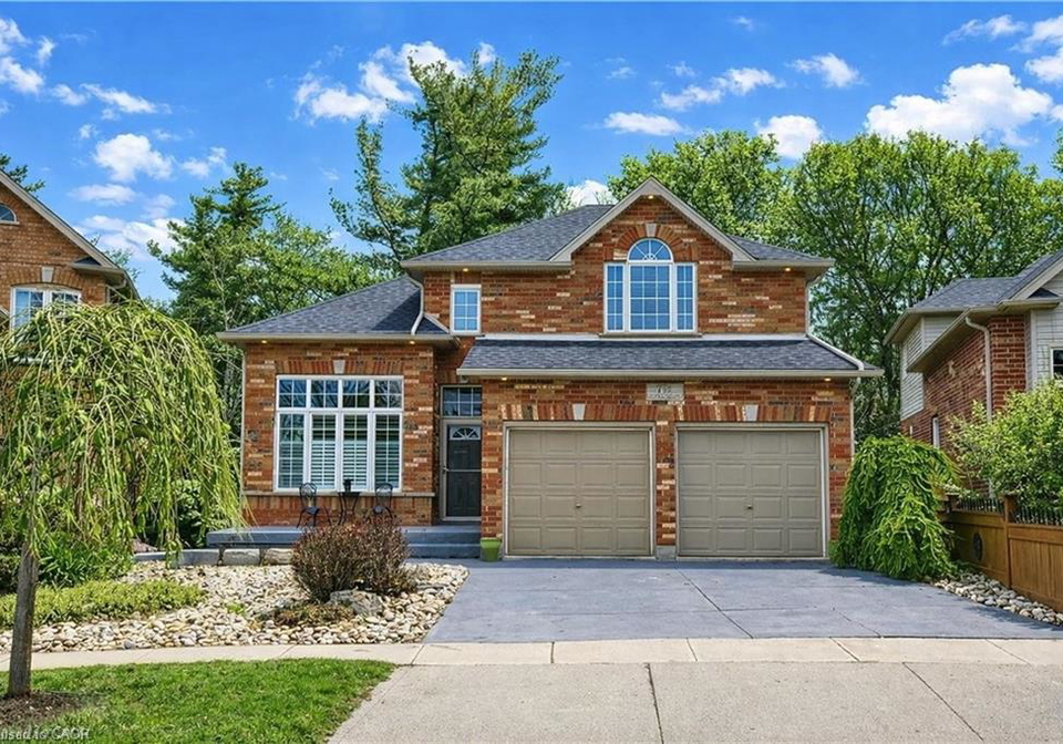 152-lena-crescent-cambridge-ontario-40800806