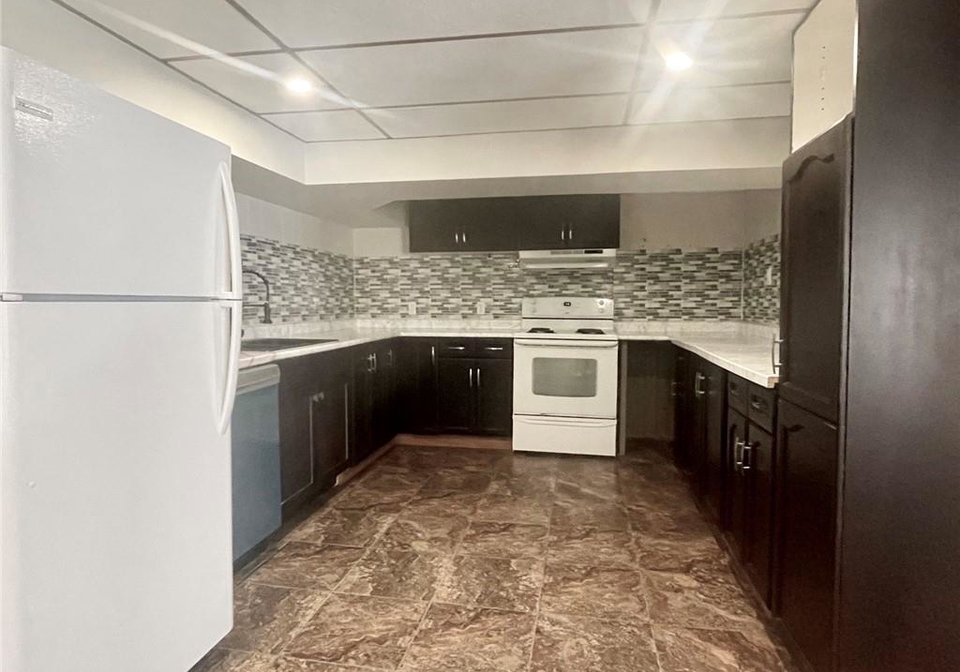 19-hahn-place-kitchener-ontario-40800828