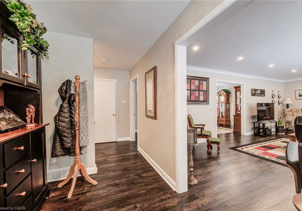 203-macdonald-place-waterloo-ontario-40800839