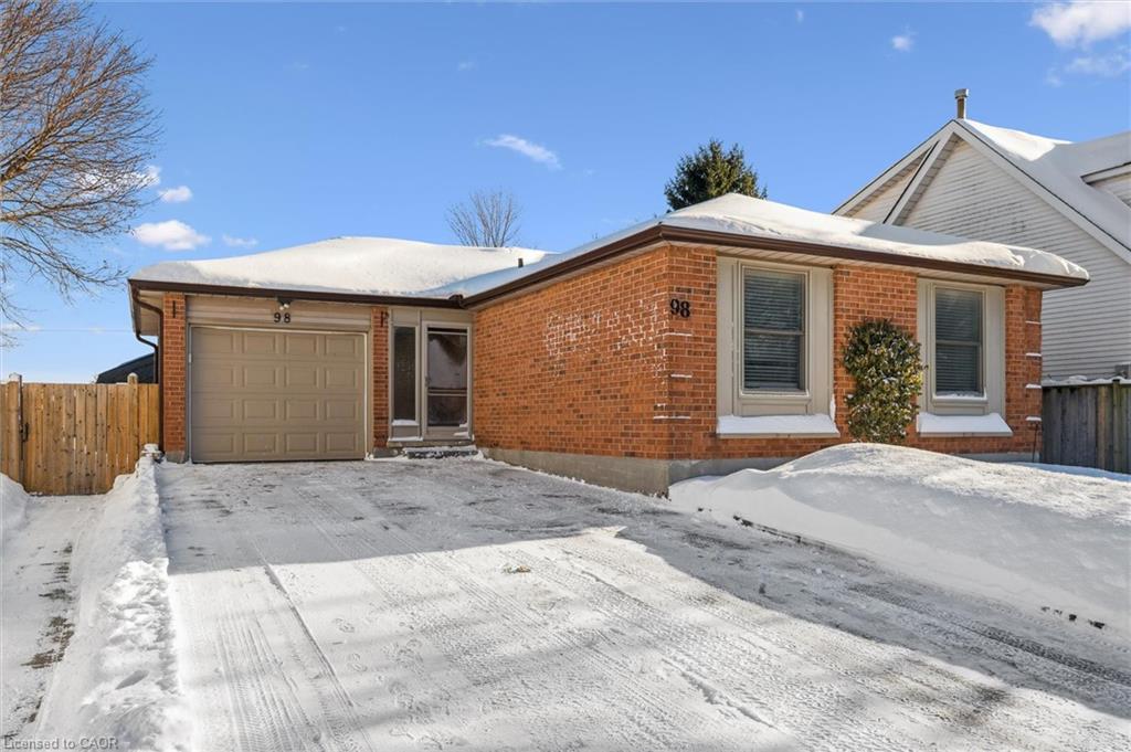 98-peachtree-crescent-cambridge-ontario-40800879