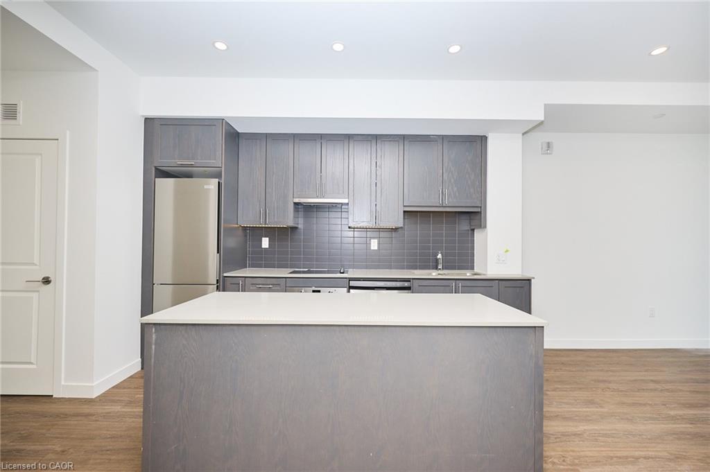 461-green-road-stoney-creek-ontario-40800915
