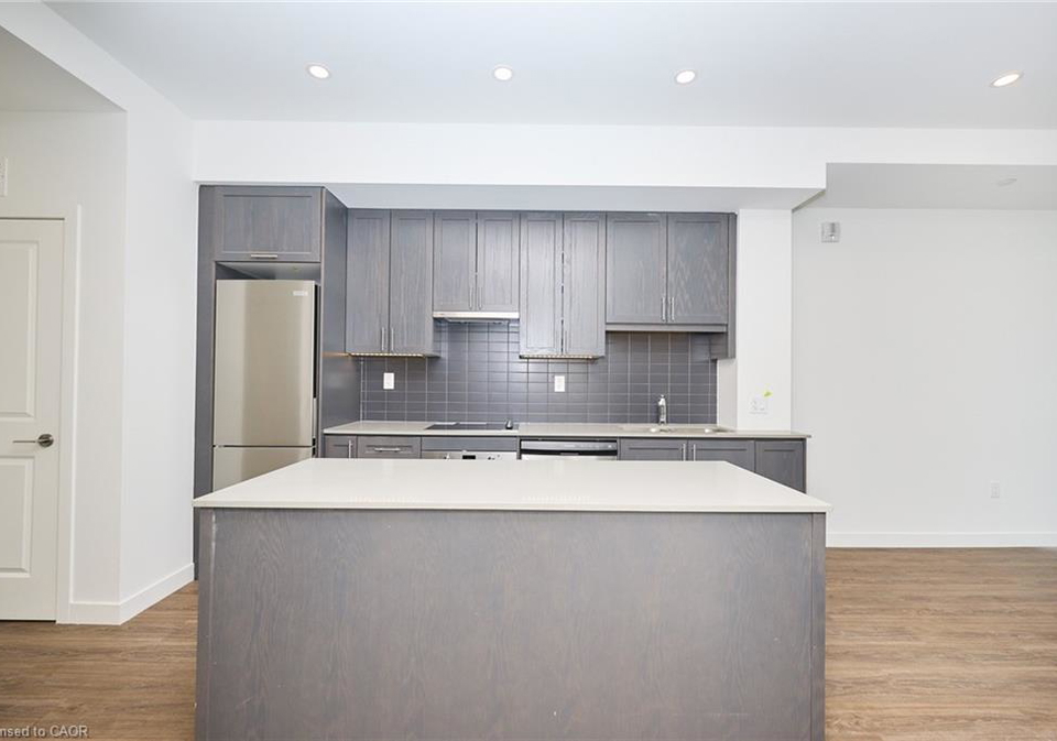 461-green-road-stoney-creek-ontario-40800915