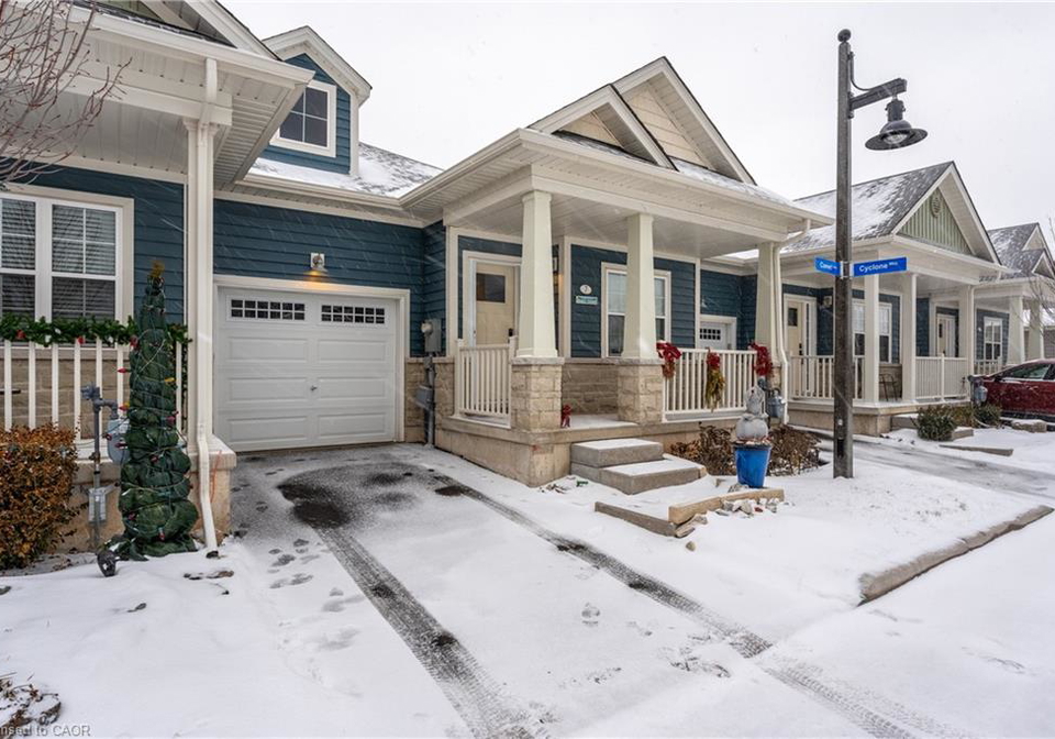 7-comet-lane-crystal-beach-ontario-40800983