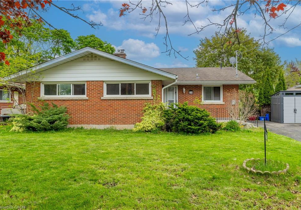 110-stonybrook-drive-kitchener-ontario-40801095