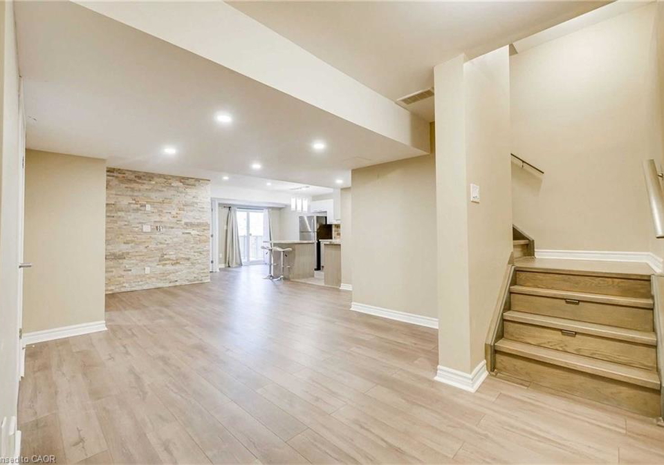 196-lena-crescent-cambridge-ontario-40801140
