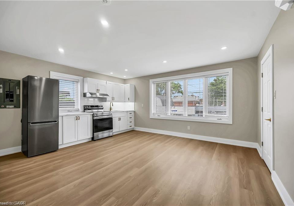 1-1466-main-street-e-hamilton-ontario-40801167