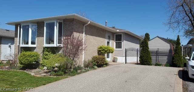 11-yorkdale-crescent-stoney-creek-ontario-40801257