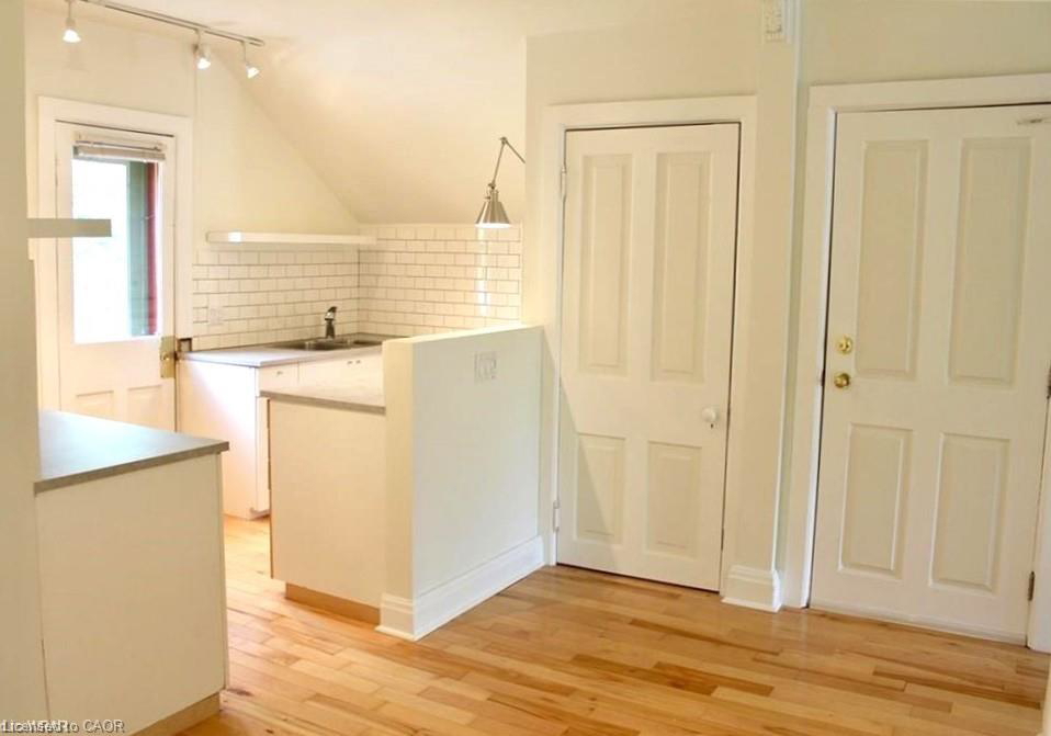89-roger-street-waterloo-ontario-40801330