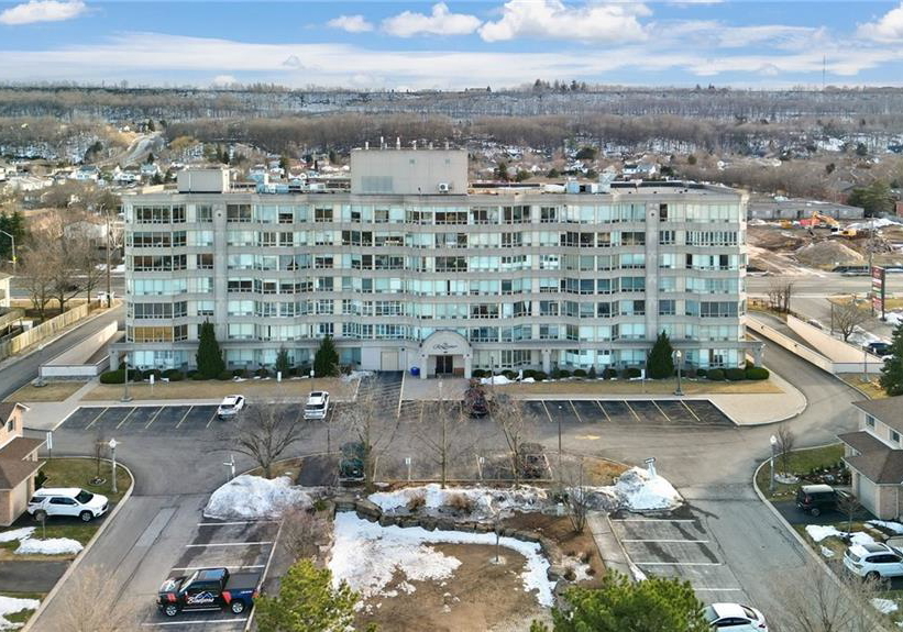 495-highway-8-stoney-creek-ontario-40801395