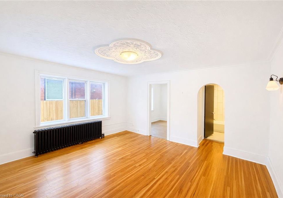 112-margaret-avenue-kitchener-ontario-40801492