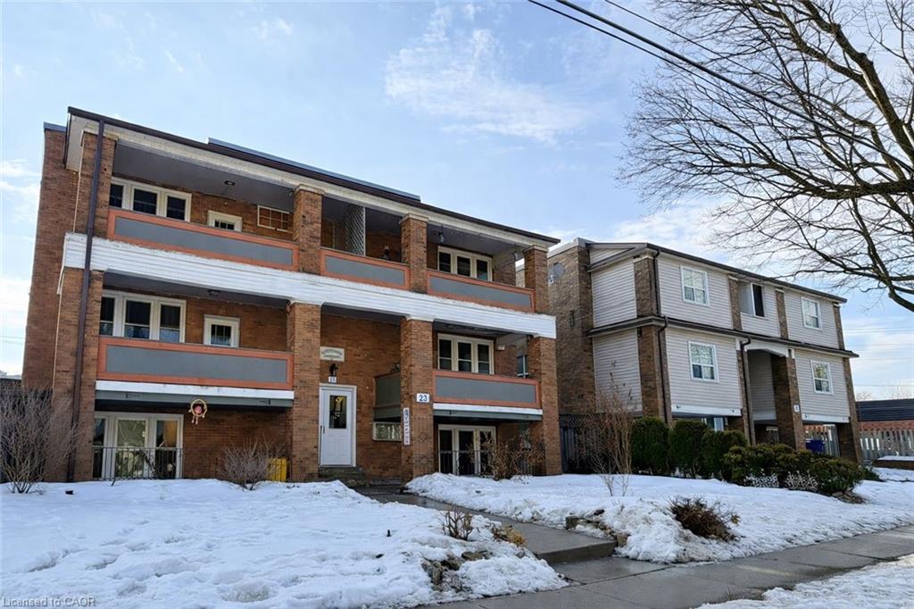 17-louisa-street-kitchener-ontario-40801498
