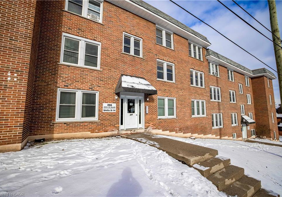 366-john-street-s-hamilton-ontario-40801520
