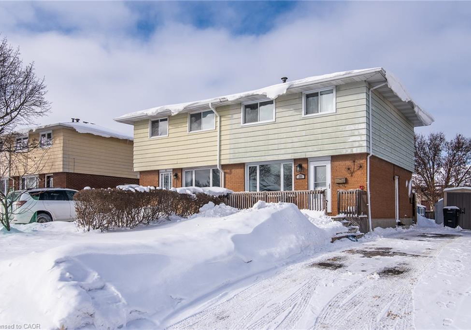 35-roberts-crescent-kitchener-ontario-40801526