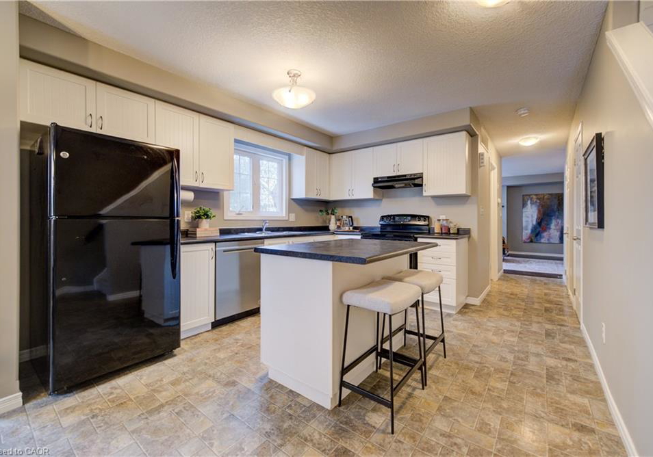 931-glasgow-street-kitchener-ontario-40801544