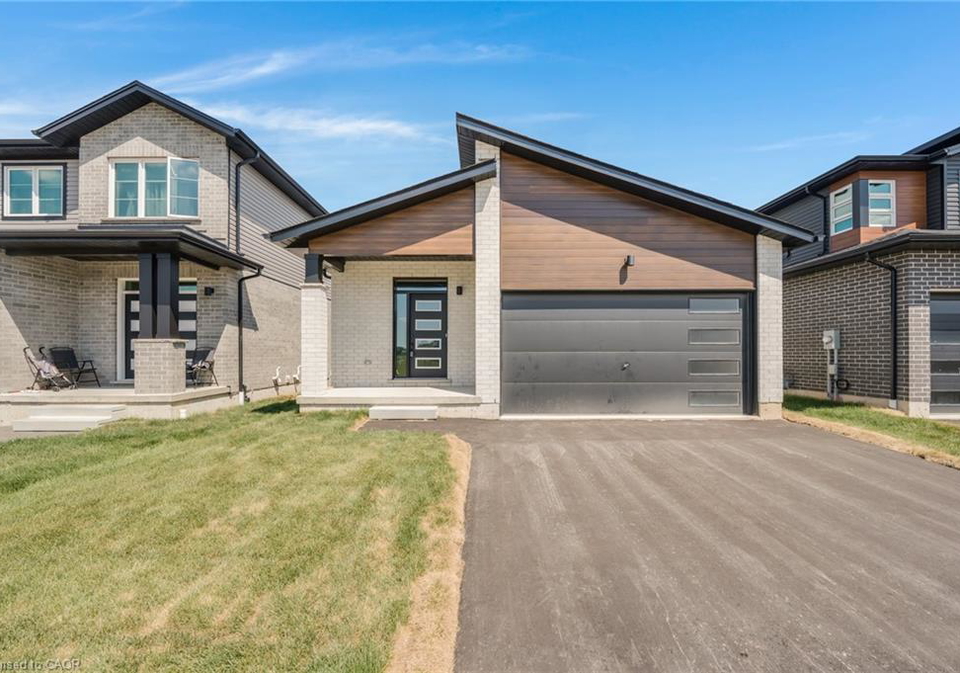 52-moon-crescent-cambridge-ontario-40801591