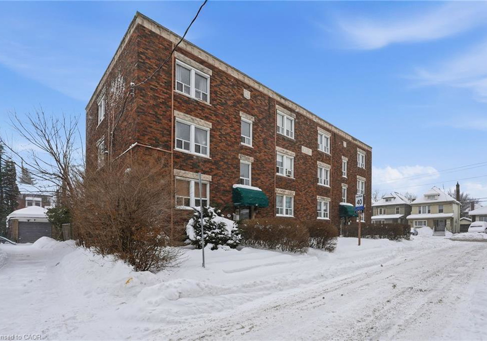 97-connaught-avenue-s-hamilton-ontario-40801626