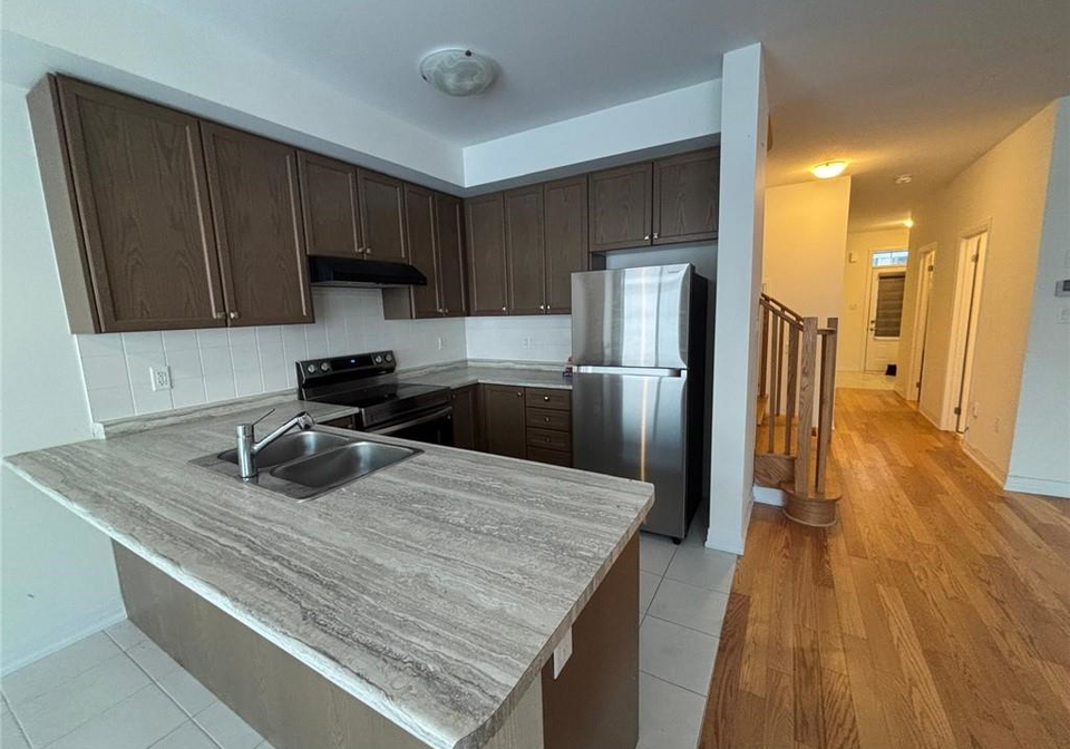 106-selection-heights-thorold-ontario-40801643