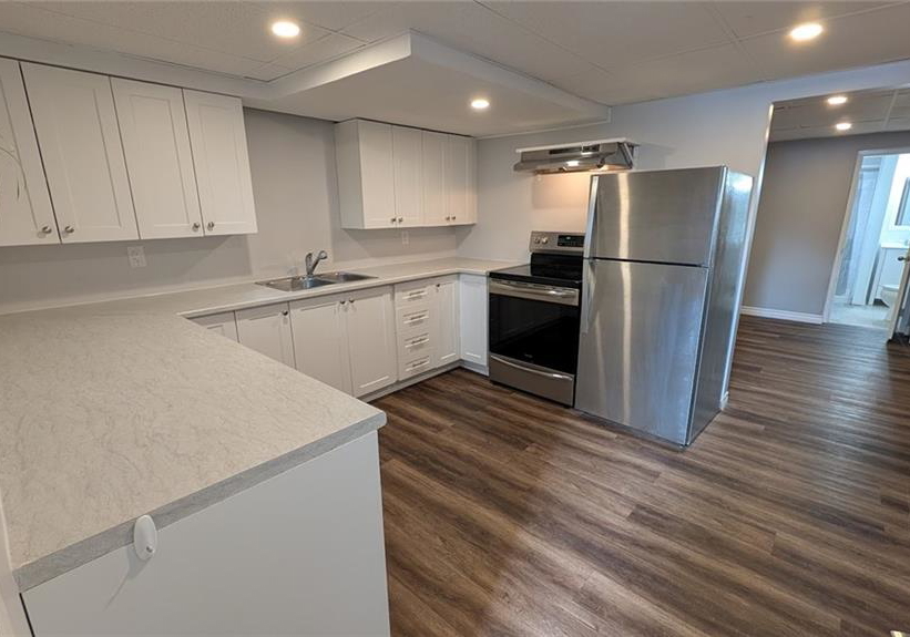 4-fernwood-place-kitchener-ontario-40801646