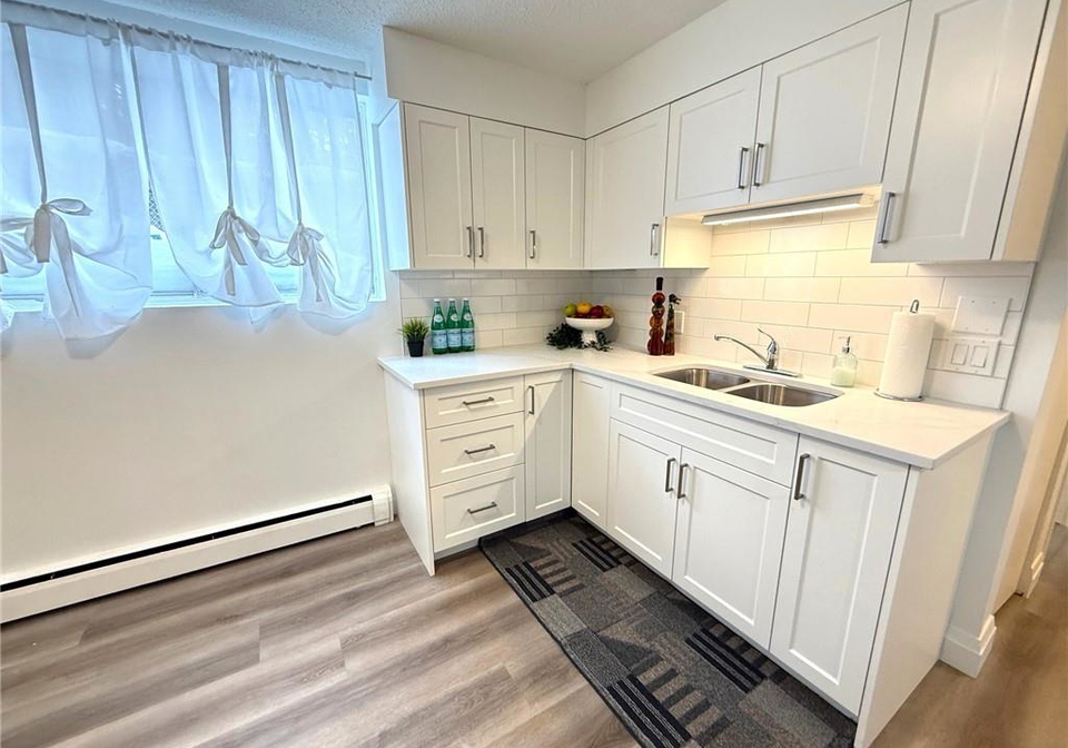 87-brybeck-crescent-waterloo-ontario-40801696