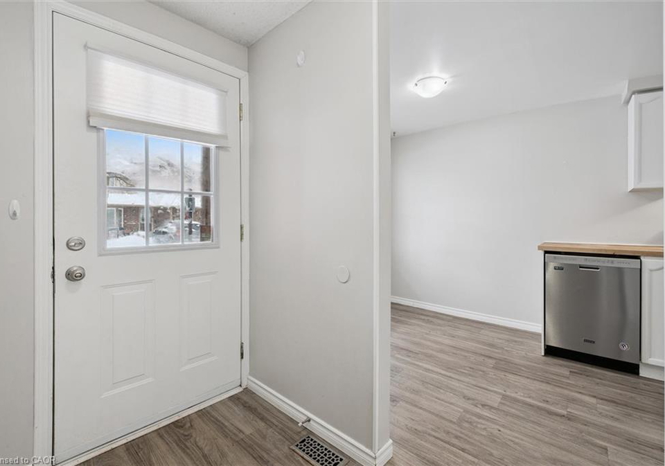 180-marksam-road-guelph-ontario-40801795