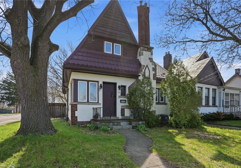 41-paradise-road-s-hamilton-ontario-40801797