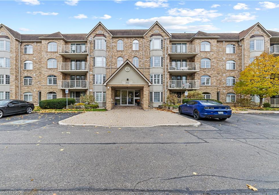 216-plains-road-w-burlington-ontario-40801811