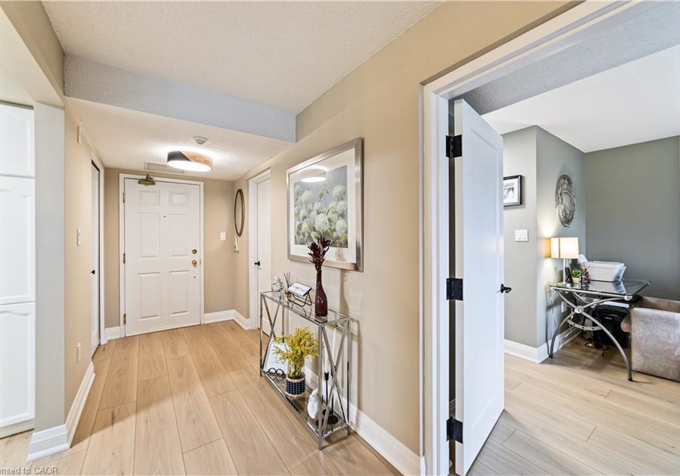 216-plains-road-w-burlington-ontario-40801811