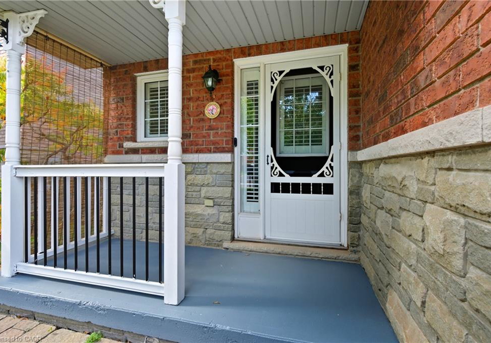 213-dorchester-drive-grimsby-ontario-40801837