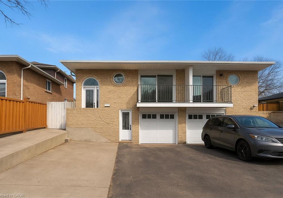 25-abell-drive-brampton-ontario-40801893