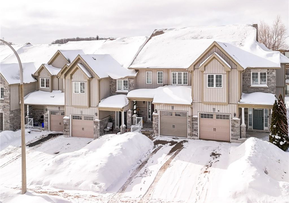 132-windflower-drive-kitchener-ontario-40801975