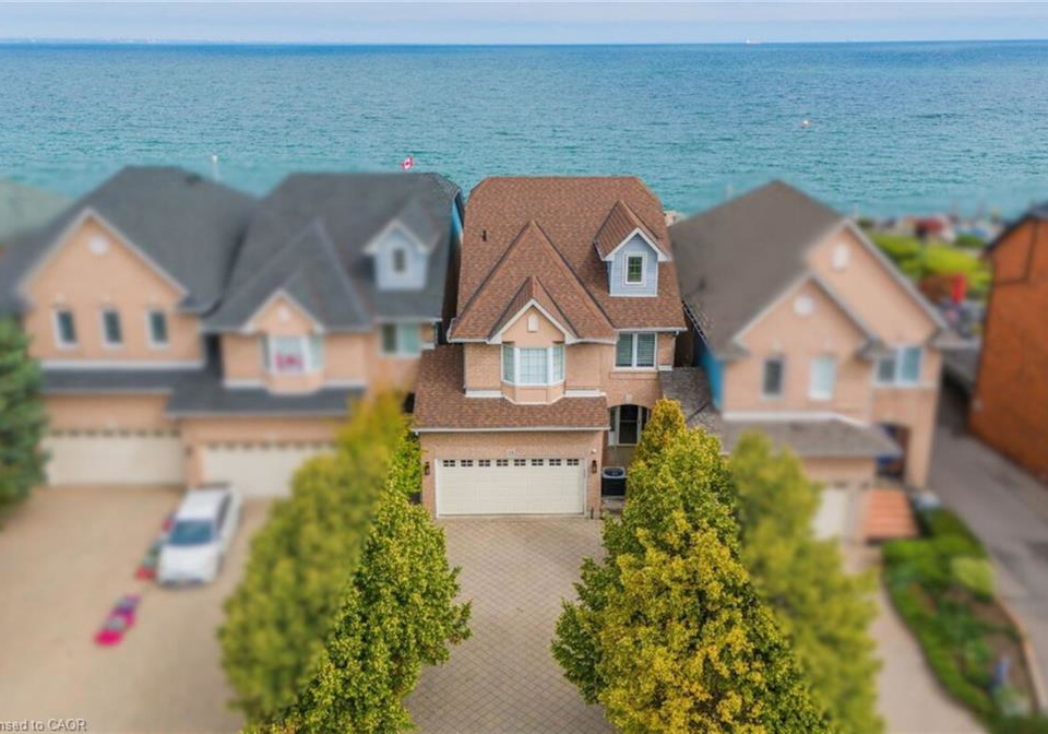 55-edgewater-drive-stoney-creek-ontario-40801990