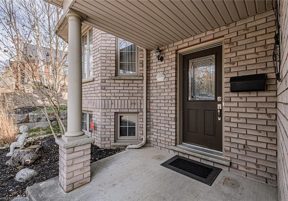 52-amelia-street-paris-ontario-40802077