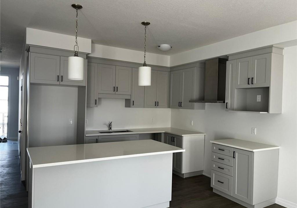 8-sandstone-street-cambridge-ontario-40802122