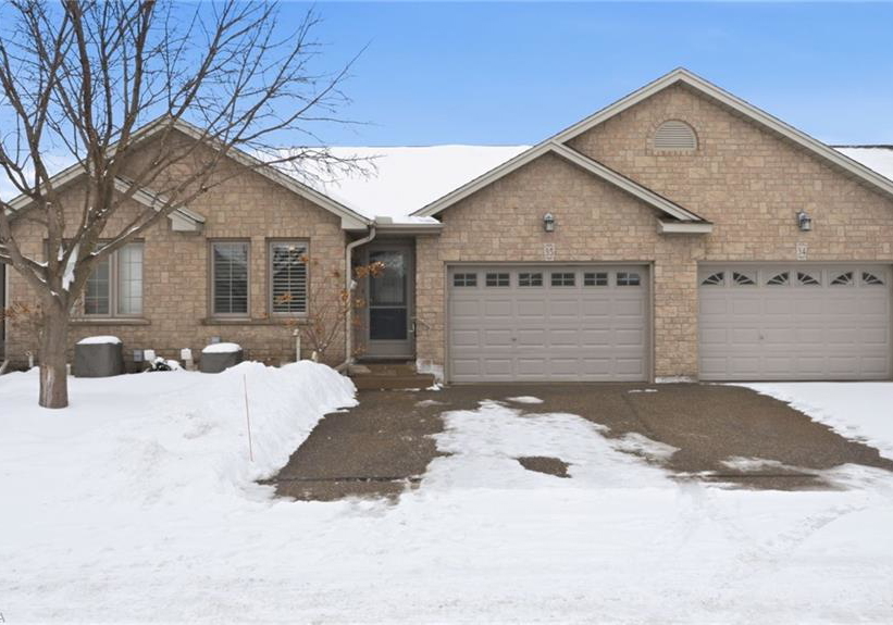 19-hanlon-place-paris-ontario-40802153