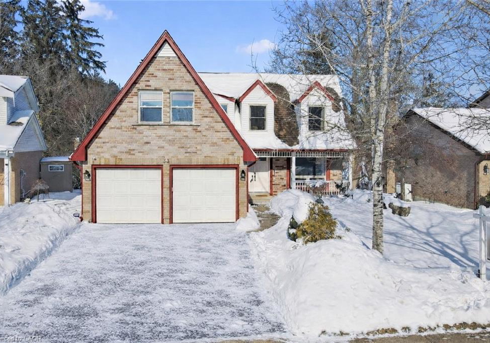 33-manitoulin-crescent-kitchener-ontario-40802155